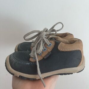 Stride Rite Leather shoes - 6W